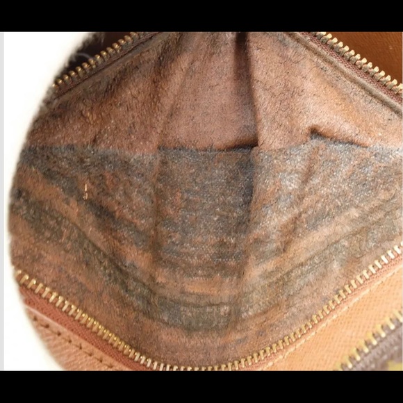 Louis Vuitton Nile Diagonal Shoulder Bag - Picture 5 of 14